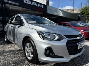 CHEVROLET ONIX 1.2 MT LT GRIS - Imagen 2