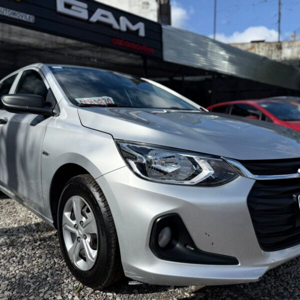 CHEVROLET ONIX 1.2 MT LT GRIS
