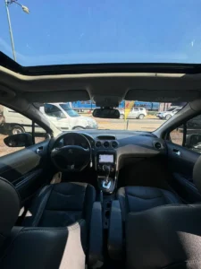PEUGEOT 408 FELINE THP TIPTRONIC MODELO 2018 - Imagen 10