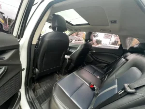 TRACKER 1.2T AT PREMIER - Imagen 4