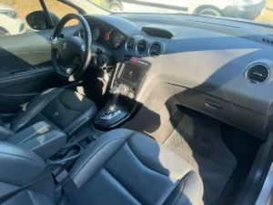 PEUGEOT 408 FELINE THP TIPTRONIC MODELO 2018 - Imagen 12