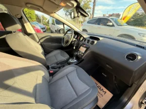 PEUGEOT 408 ALLURE PACK THP TIPTRONIC MODELO 2019 - Imagen 13