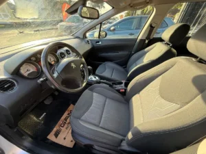 PEUGEOT 408 ALLURE PACK THP TIPTRONIC MODELO 2019 - Imagen 10