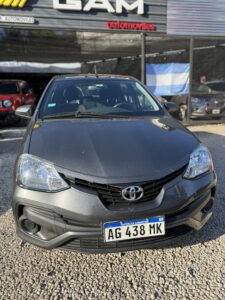 TOYOTA ETIOS X 1.5 6M/T GRIS OSCURO - Imagen 2