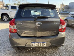 TOYOTA ETIOS X 1.5 6M/T GRIS OSCURO - Imagen 6