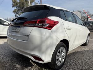 YARIS XS 1.5 6M/T - Imagen 8