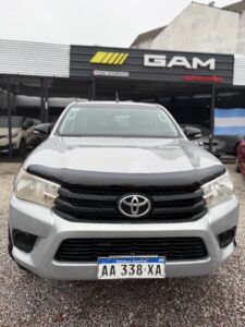 TOYOTA HILUX 4X2 D/C DX 2.4 TDI 6 M/T GRIS - Imagen 2