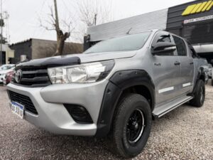 TOYOTA HILUX 4X2 D/C DX 2.4 TDI 6 M/T GRIS - Imagen 3