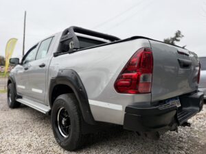 TOYOTA HILUX 4X2 D/C DX 2.4 TDI 6 M/T GRIS - Imagen 5