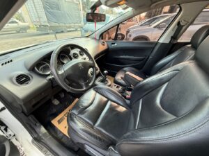 408 ALLURE 2.0N NAV 143cv - Imagen 9