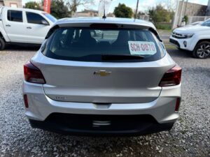 CHEVROLET ONIX 1.2 MT LT GRIS - Imagen 8