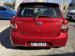 TOYOTA ETIOS X 1.5 6M/T My19 MODELO 2023 - Imagen 6