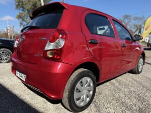 TOYOTA ETIOS X 1.5 6M/T My19 MODELO 2023 - Imagen 7