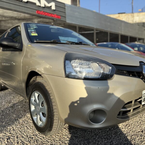 RENAULT	CLIO MIO 3P CONFORT MODELO	2015