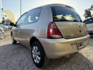 RENAULT	CLIO MIO 3P CONFORT MODELO	2015 - Imagen 10