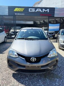 TOYOTA	ETIOS X 1.5 6TA GRIS 4 PTAS MODELO 2024 - Imagen 7