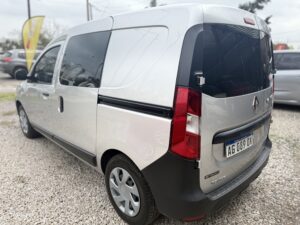 RENAULT	KANGOO II EXPRESS CONFORT 5A 1.6 SCE C/GNC MODELO 2023 - Imagen 4