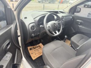 RENAULT	KANGOO II EXPRESS CONFORT 5A 1.6 SCE C/GNC MODELO 2023 - Imagen 11