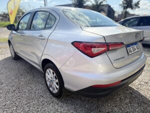 FIAT	CRONOS LIKE 1,3 GRIS MODELO 2023 - Imagen 3