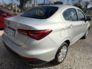 FIAT	CRONOS LIKE 1,3 GRIS MODELO 2023 - Imagen 9