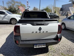 RENAULT	DUSTER OROCH OUTSIDER 1.6 MODELO 2019 - Imagen 2