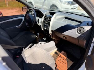 RENAULT	DUSTER OROCH OUTSIDER 1.6 MODELO 2019 - Imagen 13
