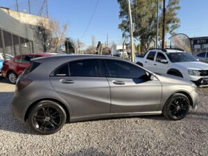 MERCEDES BENZ	A 200 BLUE EFFICIENCY URBAN AT MODELO 2017 - Imagen 8