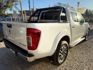 NISSAN	FRONTIER CD LE 2.3 D 4X4 AT MODELO 2022 - Imagen 4