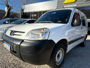 PEUGEOT	PARTNER CONFORT 1.4 5 PLAZAS C/GNC MODELO 2016 - Imagen 6