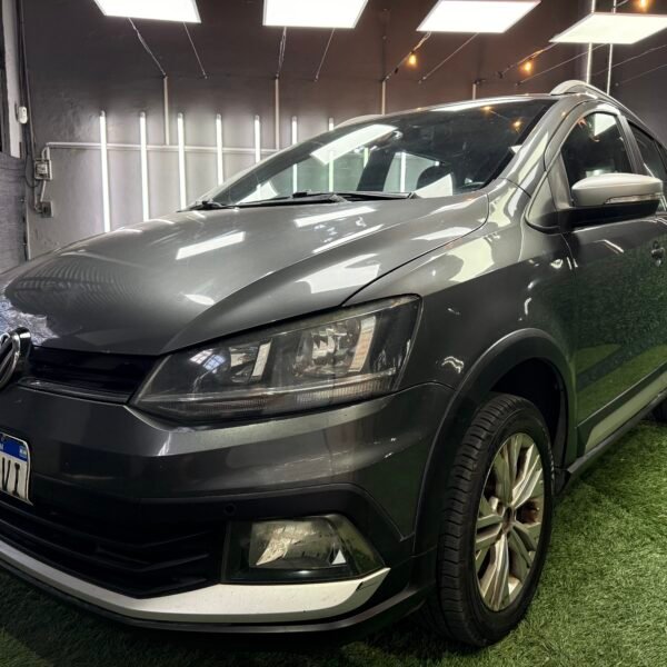VOLKSWAGEN SURAN 1.6 16V 5D CROSS 026 AÑO 2017