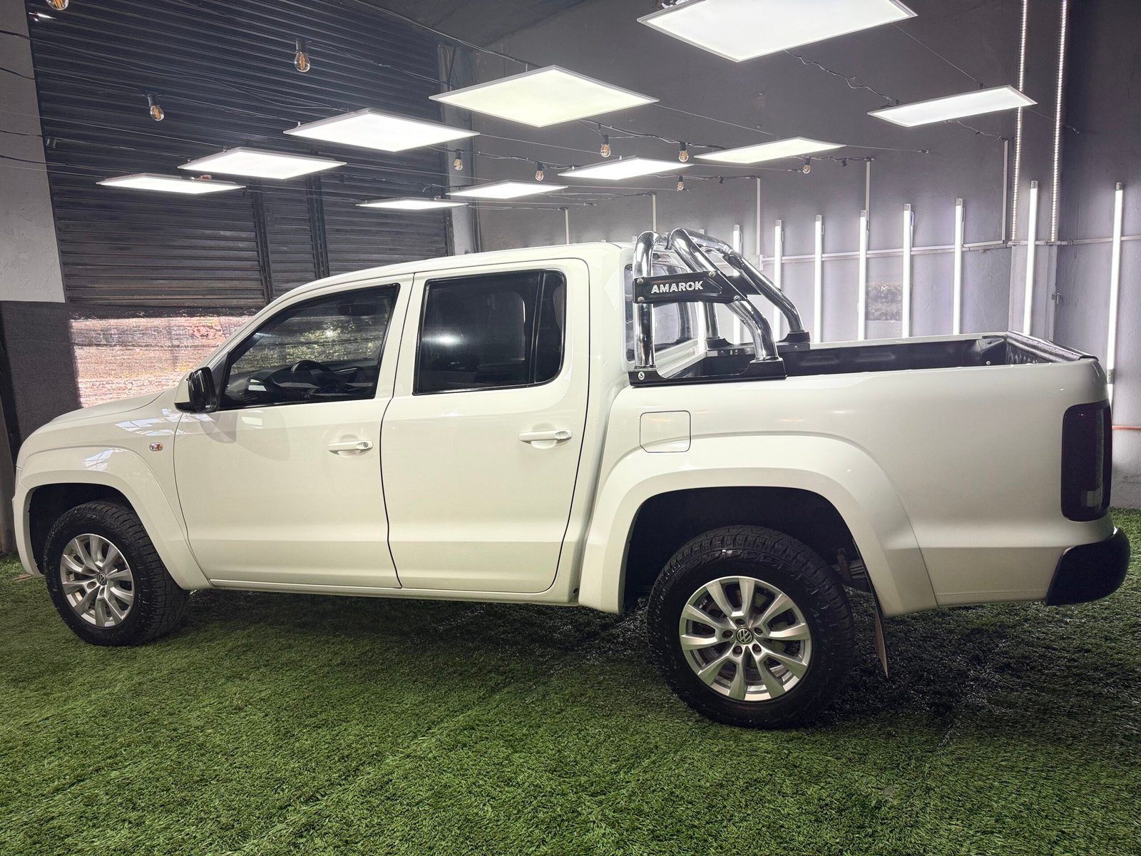 VOLKSWAGEN AMAROK COMFORTLINE 4X4 AUT V6 3.0L 258 CV AÑO 2022 - Imagen 4
