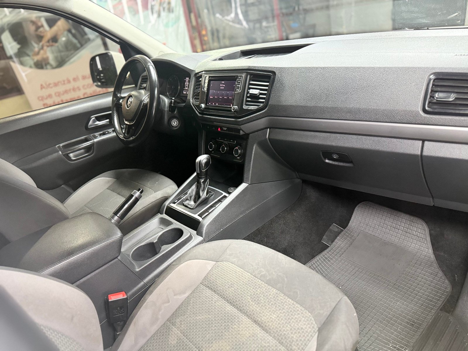 VOLKSWAGEN AMAROK COMFORTLINE 4X4 AUT V6 3.0L 258 CV AÑO 2022 - Imagen 13