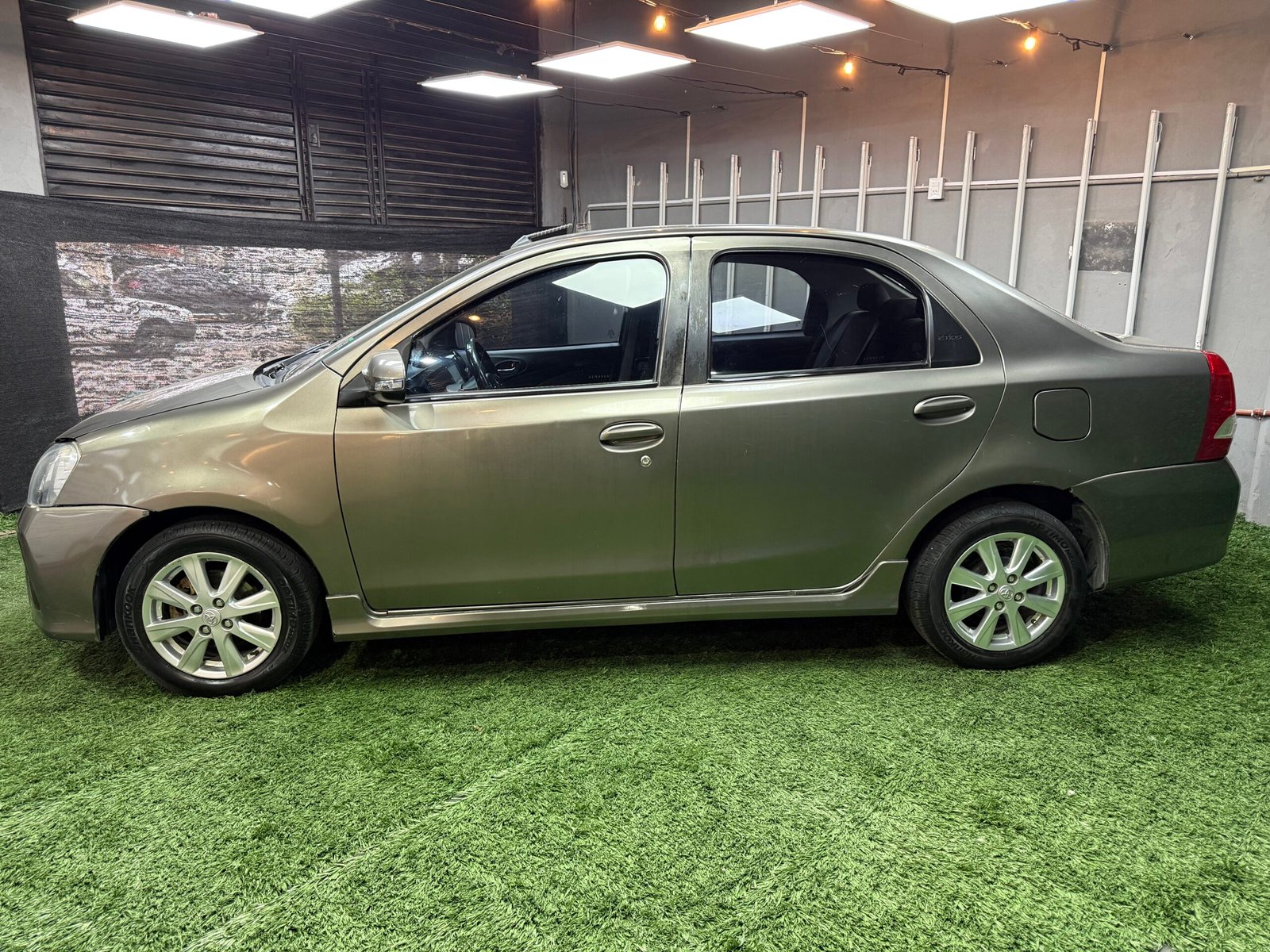 TOYOTA ETIOS XLS 1.5 6M/T 2018 - Imagen 6