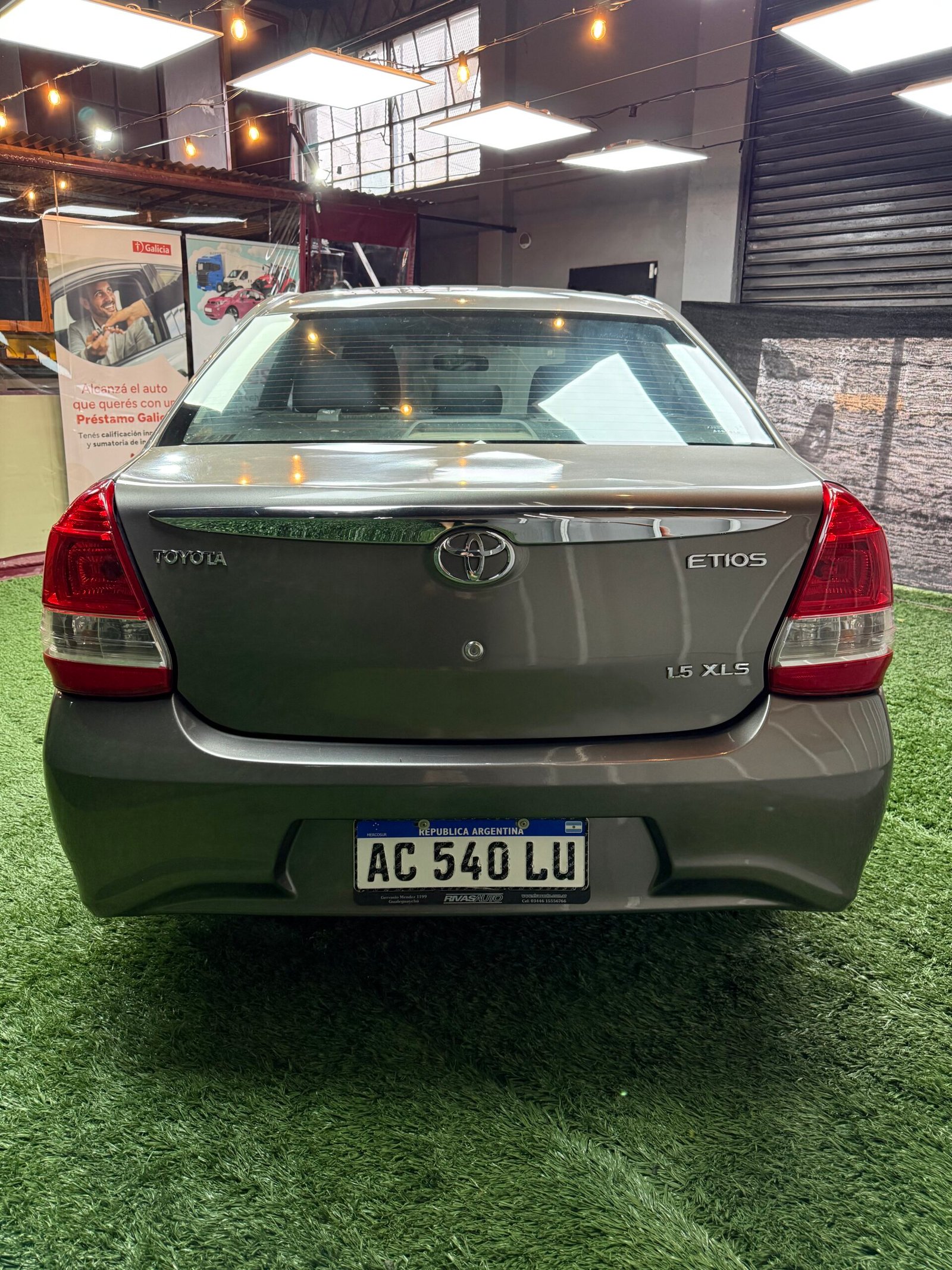 TOYOTA ETIOS XLS 1.5 6M/T 2018 - Imagen 8