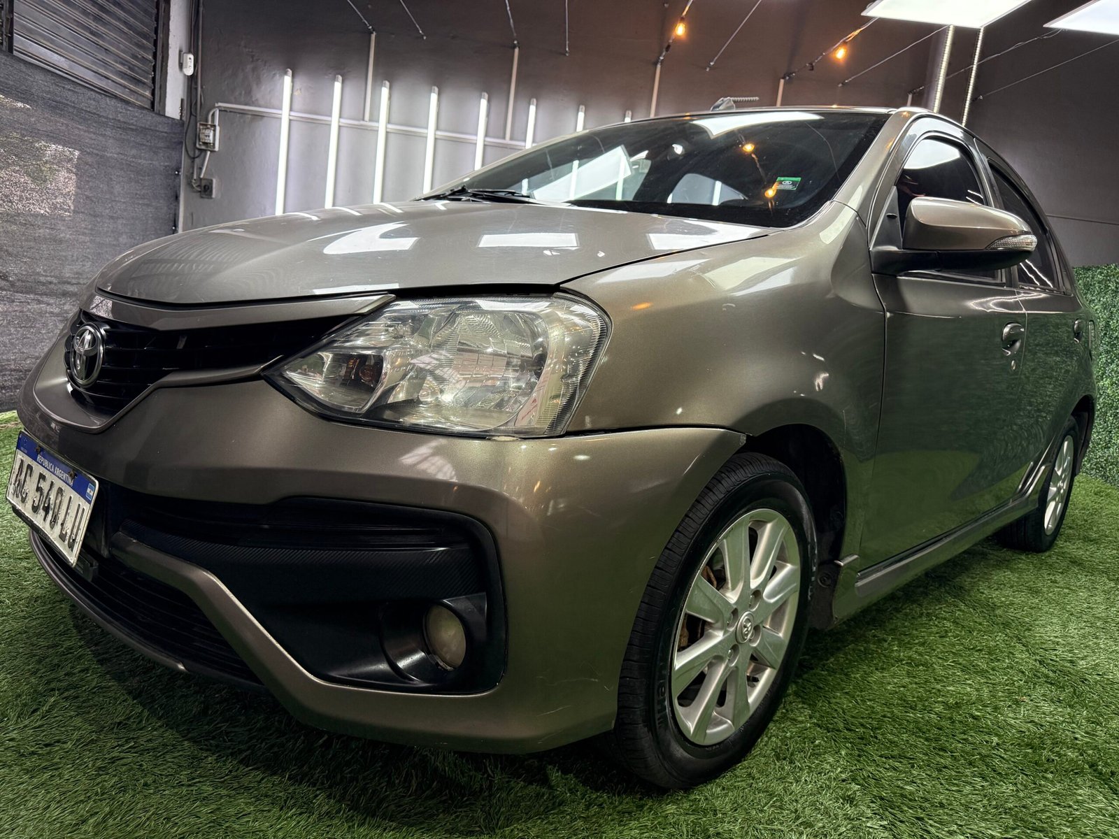 TOYOTA ETIOS XLS 1.5 6M/T 2018 - Imagen 4