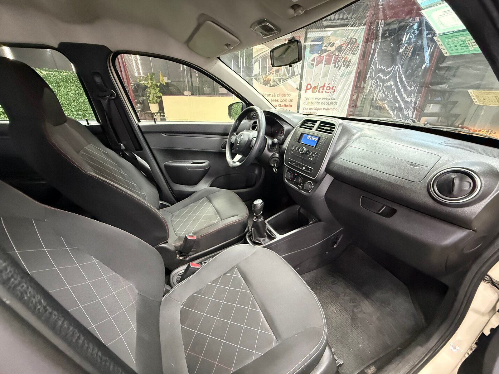 RENAULT KWID ZEN 1.0 2018 - Imagen 12