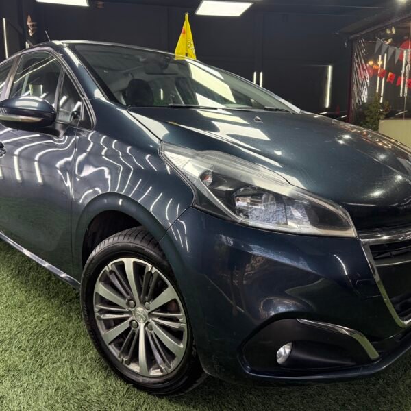 PEUGEOT 208 ALLURE 1.6 2017