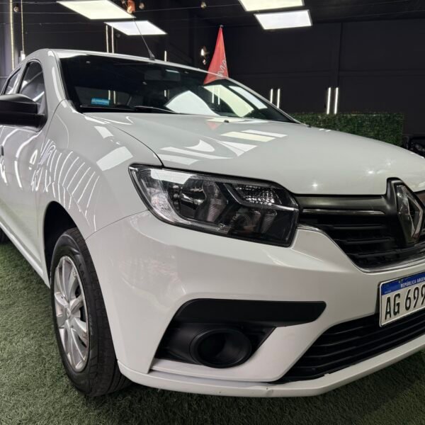 RENAULT LOGAN LIFE 1.6 2024