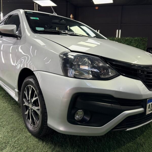 TOYOTA ETIOS XLS 1.5 6M/T 2019