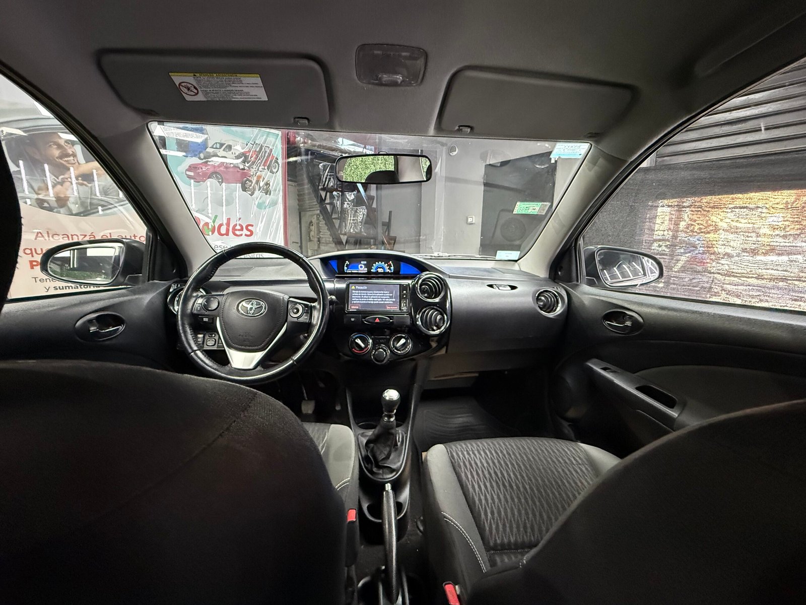 TOYOTA ETIOS XLS 1.5 6M/T 2019 - Imagen 10