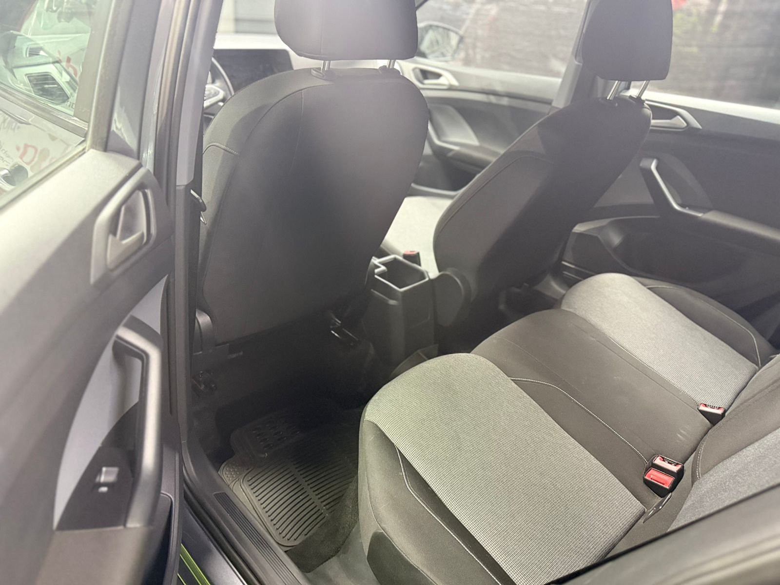 Volkswagen T-Cross Trendline 170TSi - 2025 - Imagen 4