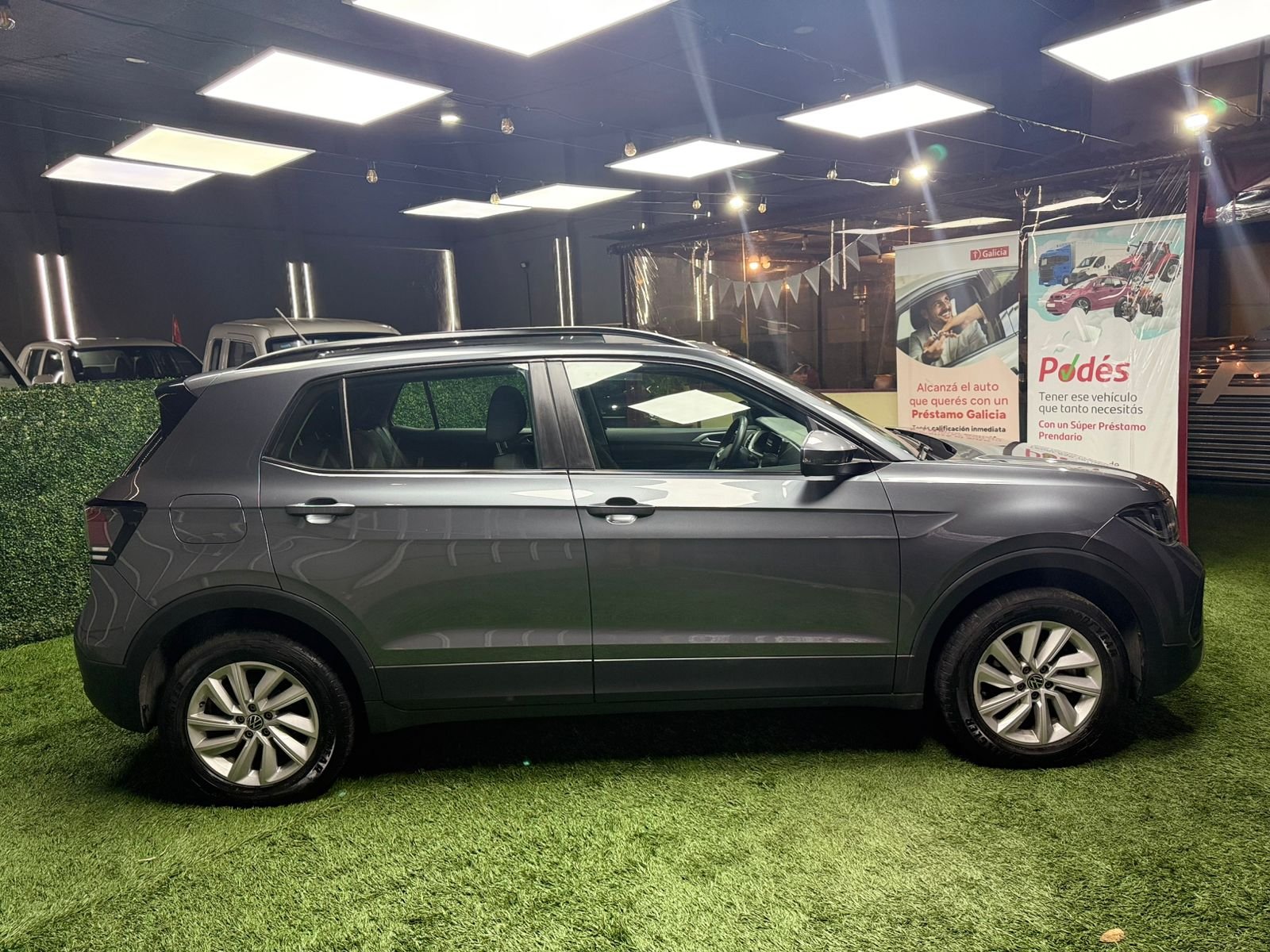 Volkswagen T-Cross Trendline 170TSi - 2025 - Imagen 11