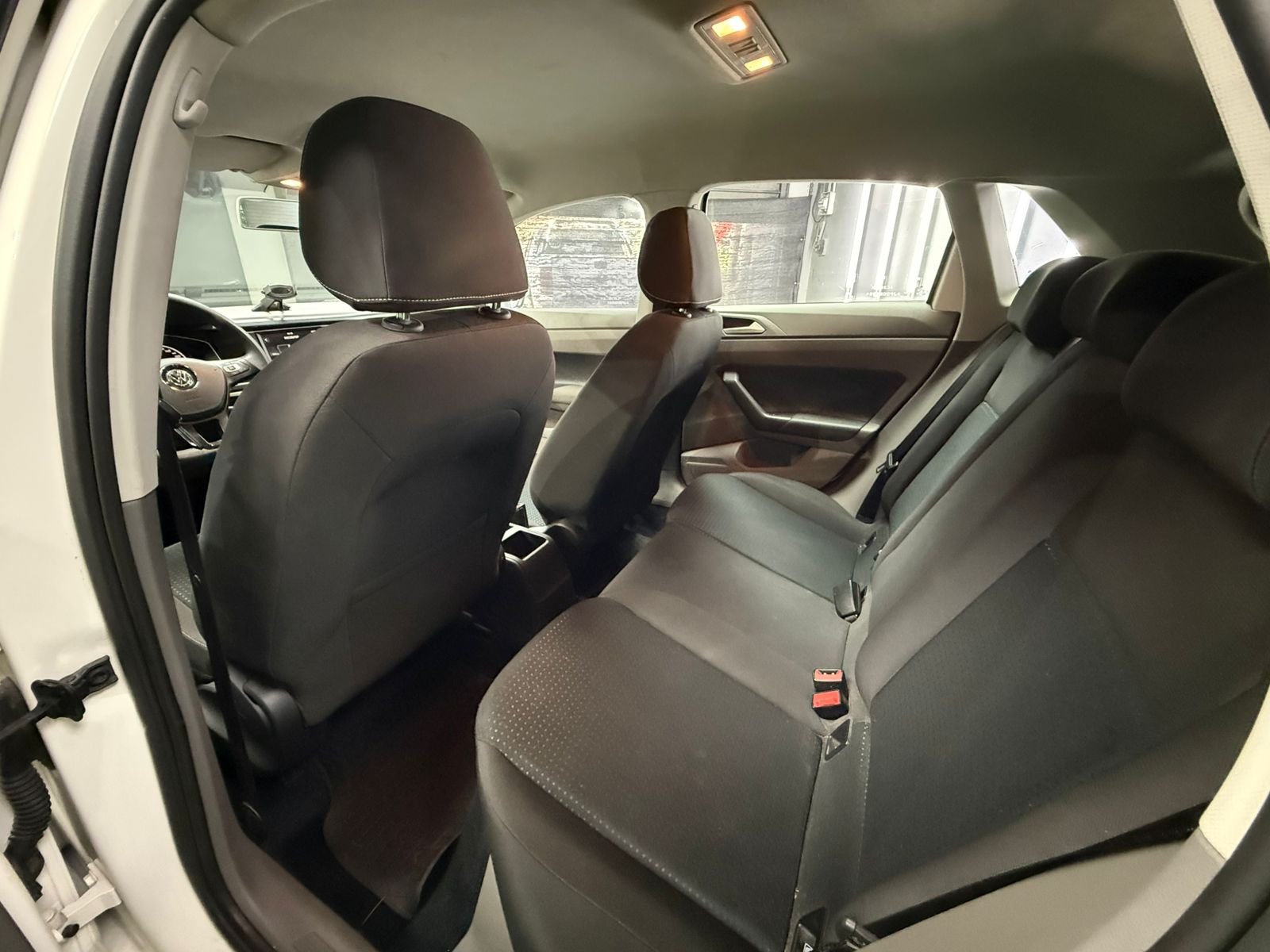 VOLKSWAGEN POLO COMFORTLINE 1.6 MSI 110CV 2018 - Imagen 4