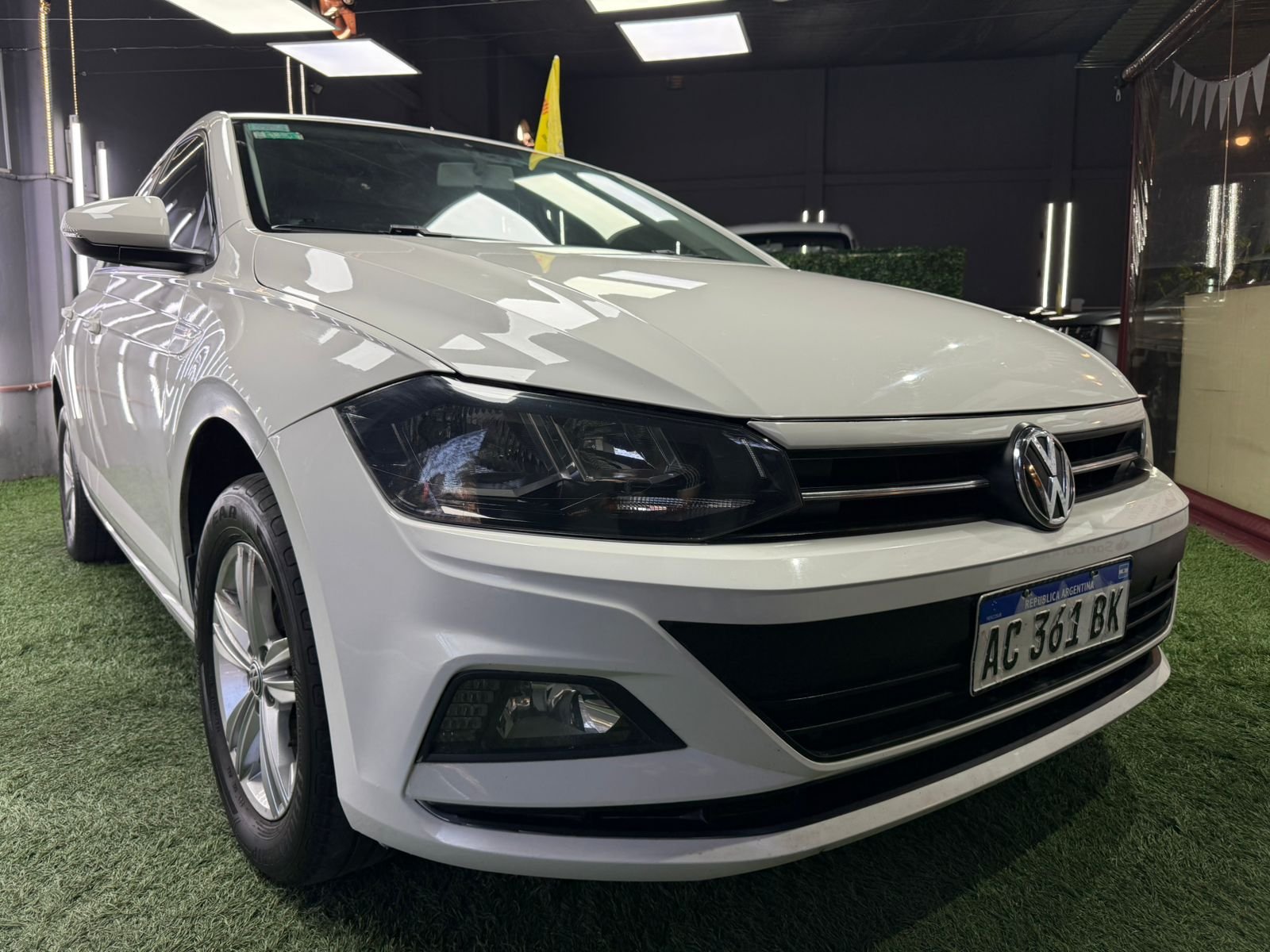 VOLKSWAGEN POLO COMFORTLINE 1.6 MSI 110CV 2018 - Imagen 13