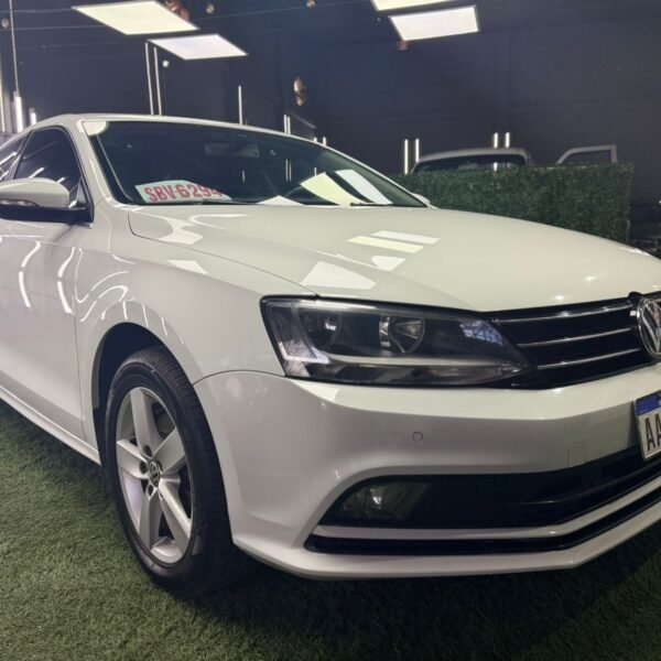 VOLKSWAGEN VENTO 2.5 2016