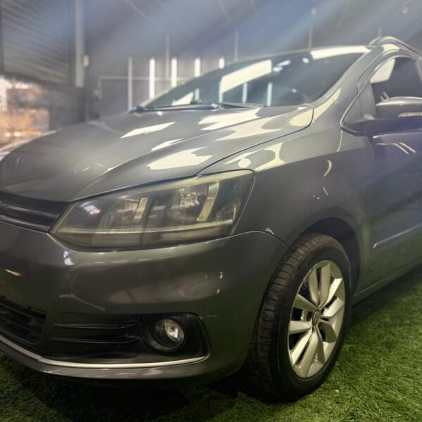 VOLKSWAGEN	SURAN 1.6 Trendline C/GNC	2015