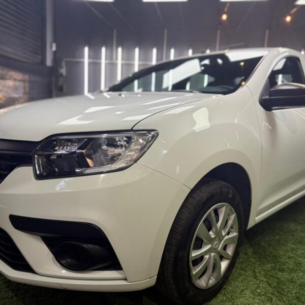 RENAULT	LOGAN LIFE 1.6	2024