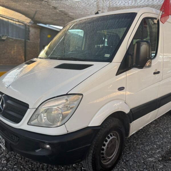 MERCEDES BENZ	SPRINTER 415 CDI-F 3250 TN V2	2013