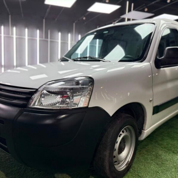 CITROEN	BERLINGO FURGON VTI 115 BUSINESS 	2023
