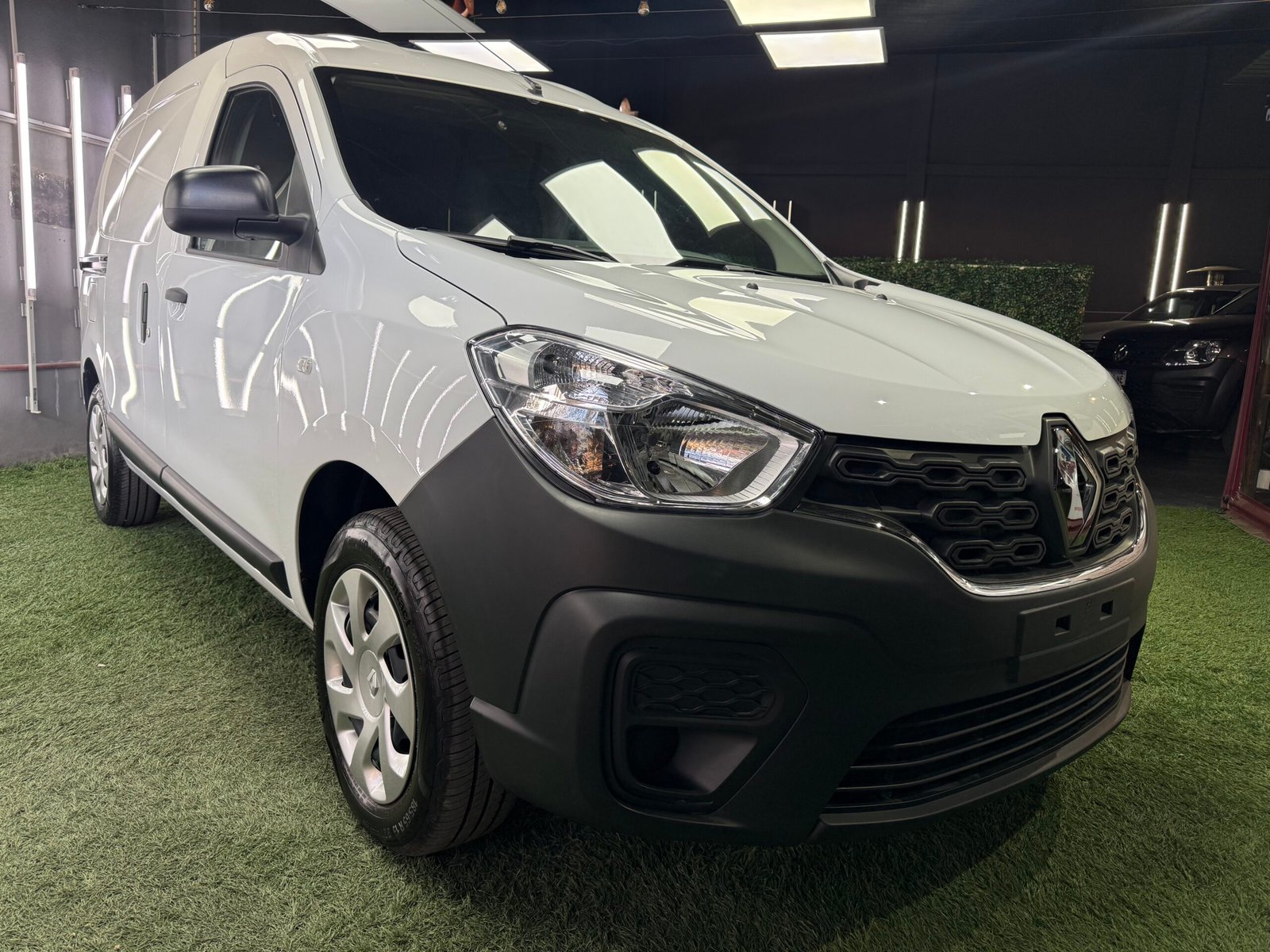 RENAULT KANGOO EXPRESS FURGON 2A 1.6 2026 0km